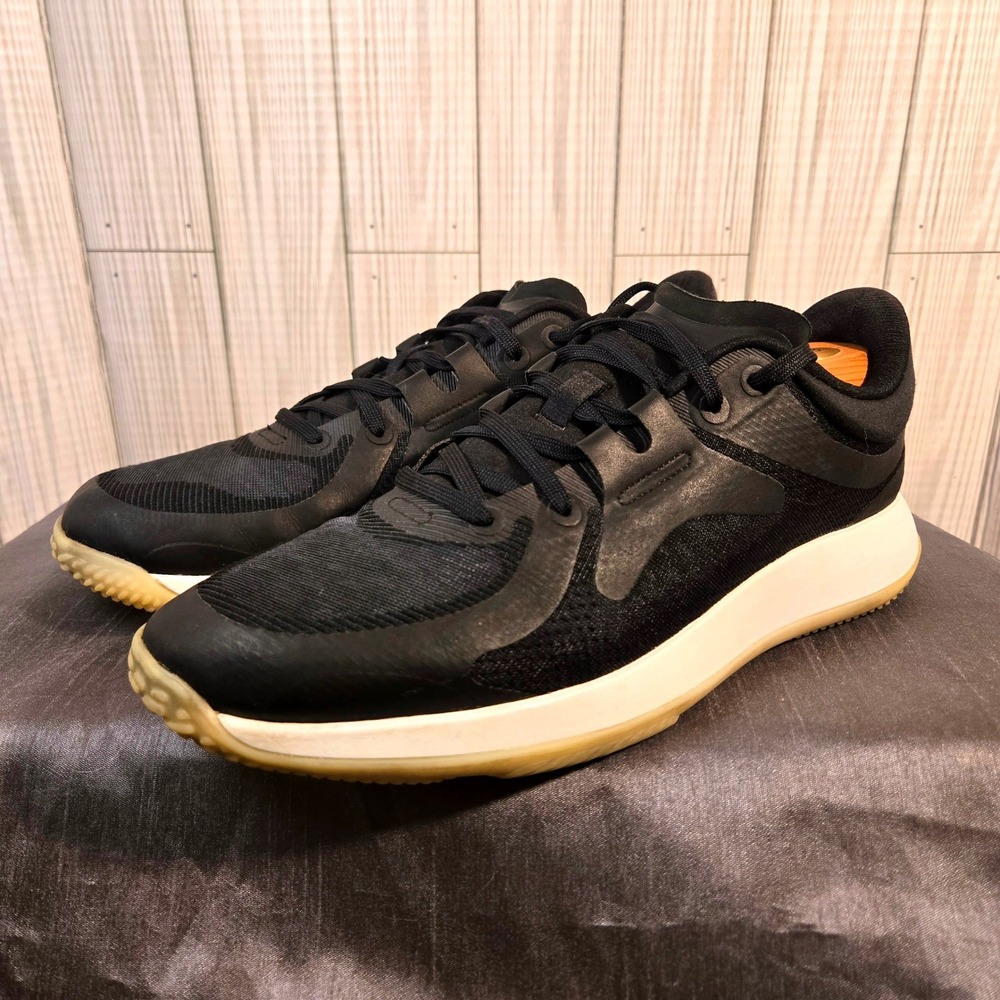 lululemon Womens Strongfeel‎ Train Black/White Running Shoes Size 9.5 EUC